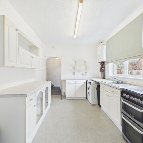 Eastern Avenue, Largs