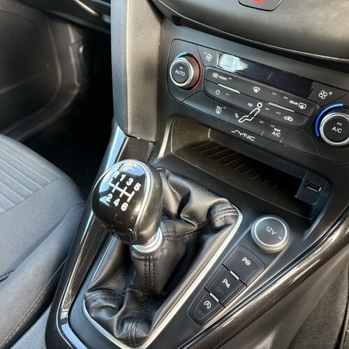 2015 (15) FORD FOCUS TITANIUM 1.0 PETROL 5 DOOR