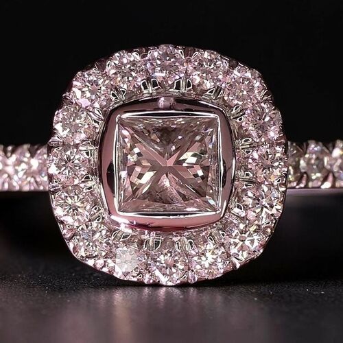 Gallery | Aura Jewellers | Jewellery repairs and alterations, Brownhills | Jewellery specialists, West Midlands Jewellers | Bespoke jewellery, Hand engraving, Valuations