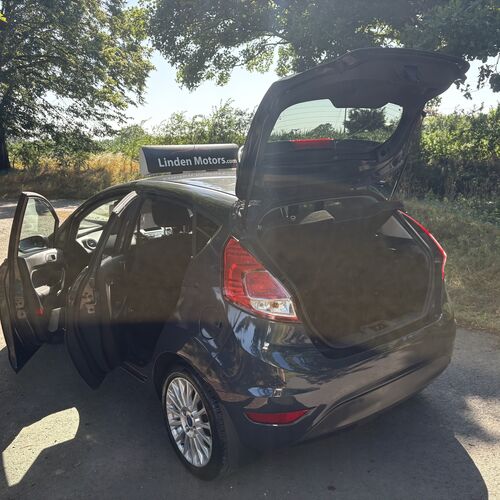 2013 (13) FORD FIESTA 1.0 TITANIUM 5 DOOR
