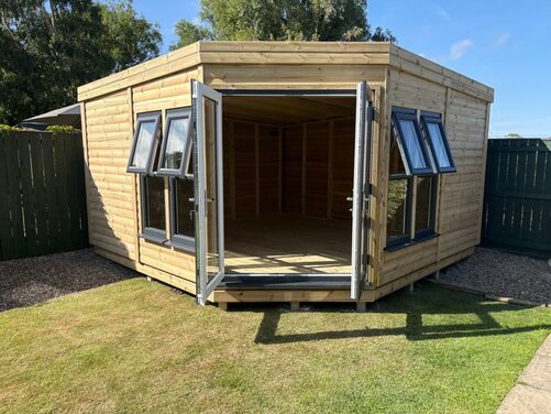 14x14 Corner Summer House