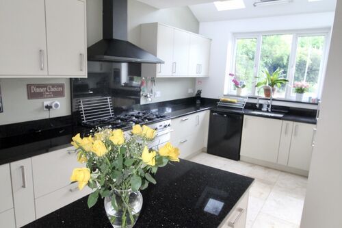 Loughborough Road, Birstall, LE4 3EE