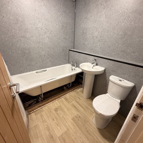 CMK - GROUND FLOOR MAISONETTE with GARDEN - 1 BEDROOM