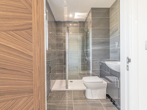 Claremont, Alloa, FK10 2DN