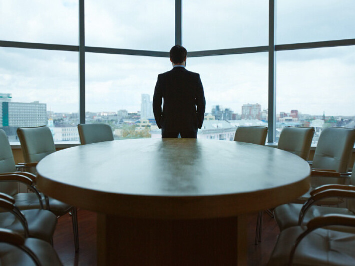 When the room stops telling you the truth | Fahm &amp;amp; Co.  | Independent Accountability Partner | Leadership Under Scrutiny | Duty of Candour UK | Independent Accountability Partner | Leadership Under Scrutiny | Beyond Executive Coaching