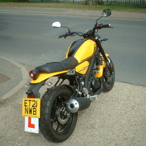 YAMAHA XSR125