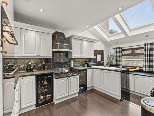 Orchard Grove, Polmont, FK2 0XE