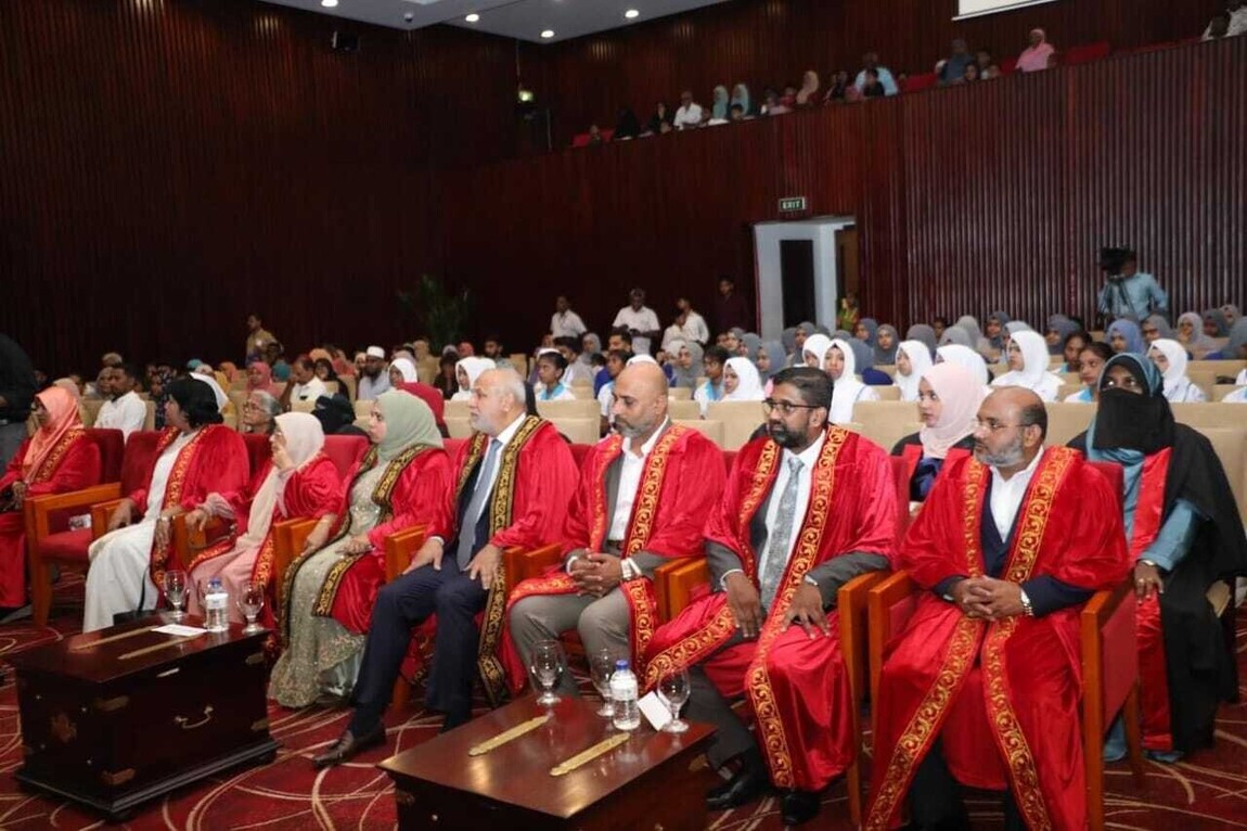 பிரத்தியேக தாதி வளாகங்கள் 