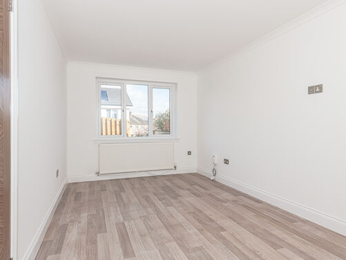 Claremont, Alloa, FK10 2DN