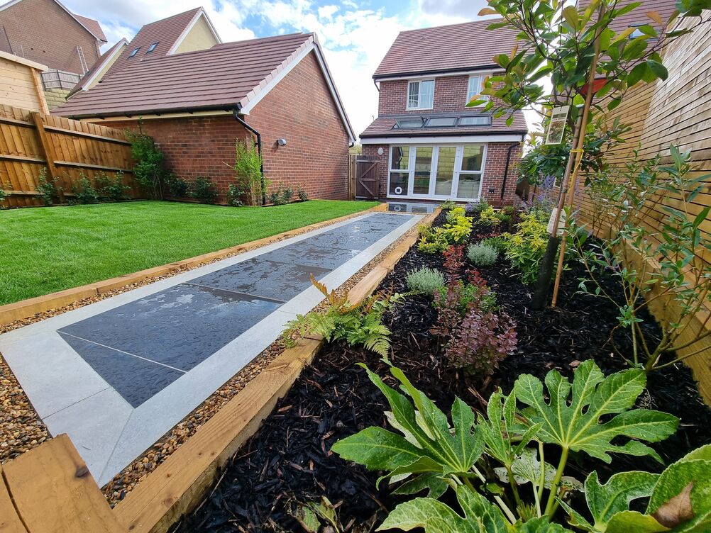 Gallery | Hd Landscaping | Landscape Gardening | Garden Maintenance Leighton Buzzard | Garden Design Bedfordshire