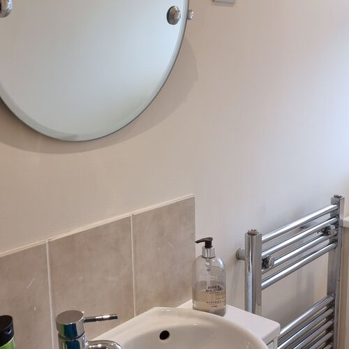 Albemarle Gate 3 Bedroom 2 Bathroom House Overlooking Pittville Park