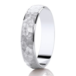 Satin brushed hammered band with contrasting polished edges