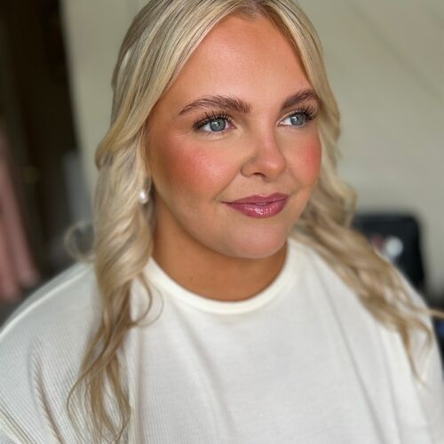 Gallery | Aldona Francis | Wedding Makeup Specialist Gloucestershire  | Award Winning Makeup Lessons in Bath  | Professional Mobile Makeup Artist Cotswolds