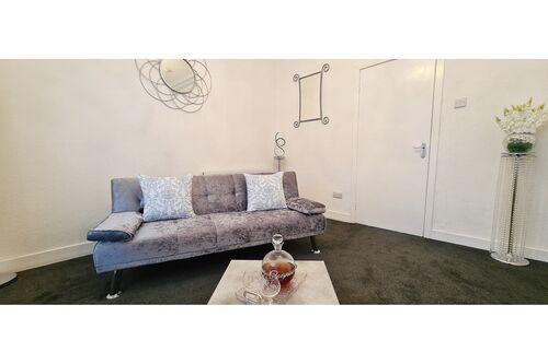 Bonny Bute House, 20 Bishop Street, Rothesay, Isle of Bute, PA20 9DG