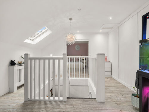 Vicar Street, Falkirk, FK1 1LL