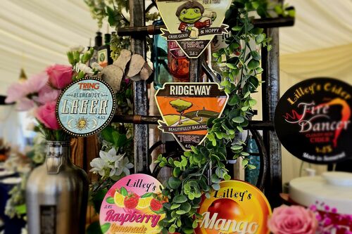 Gallery | Jolly Hucksters Mobile Bar Company | mobile bar Hertfordshire/mobile bar Buckinghamshire/mobile bar Hertfordshire/Wedding bar Buckinghamshire | wedding bar Hertfordshire | Real ale events bar /corporate events Hertfordshire/party bars Buckinghamshire/charity event bars