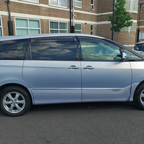 TOYOTA ESTIMA HYBRID E-FOUR