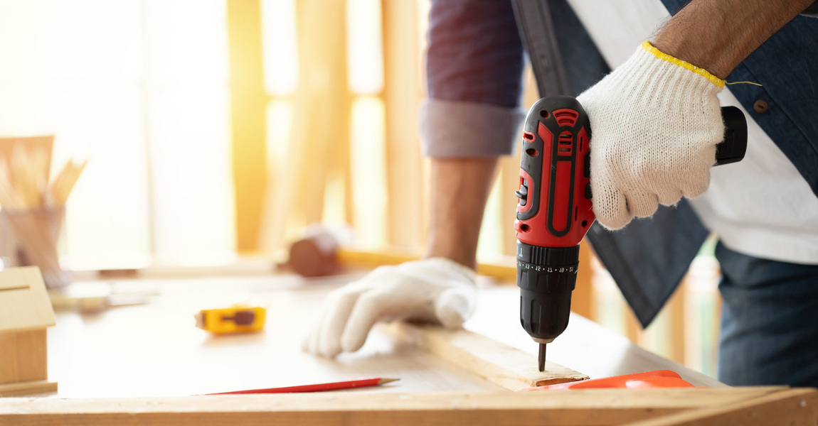 Uk Carpentry Contracts Ltd | Kitchen fitters in London | Joiners in London | Carpenters in Worcestershire