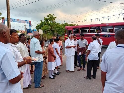 புதிய பேருந்து சேவையினை சம்பிரதாயபூர்வமாக ஆரம்பித்து வைத்த அமைச்சர்