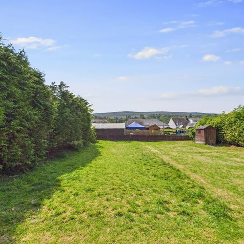 West Main Street, Darvel