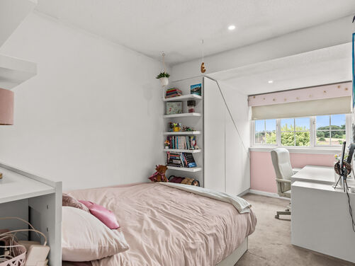 James Smith Avenue, Maddiston, FK2 0FP