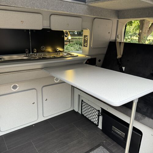 2005 Nissan Elgrand 2.5V6 Camper Van JAL Pro Conversion - 49732 Miles