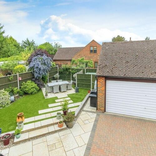 HIGH ST, NORTH CRAWLEY - 4 BEDROOMS