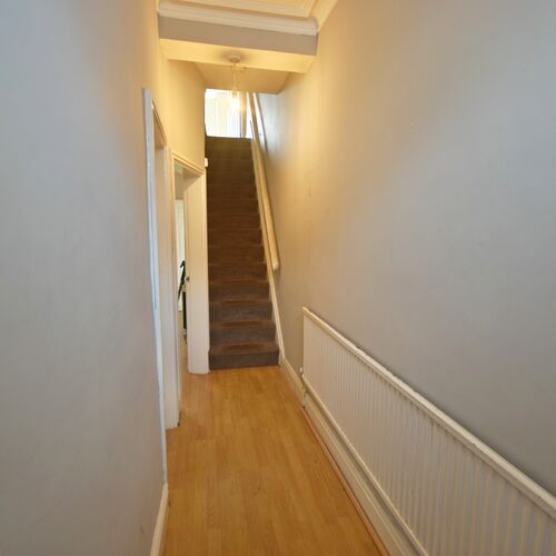 2 BEDROOM Mid Terrace For SALE