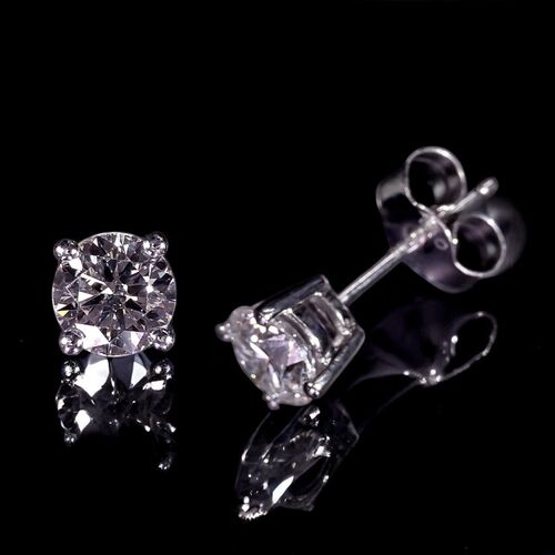 18ct white gold 1.02ct diamond stud earrings