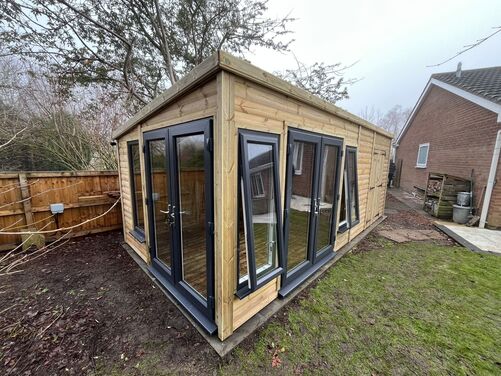 20x10 Pent Summer House
