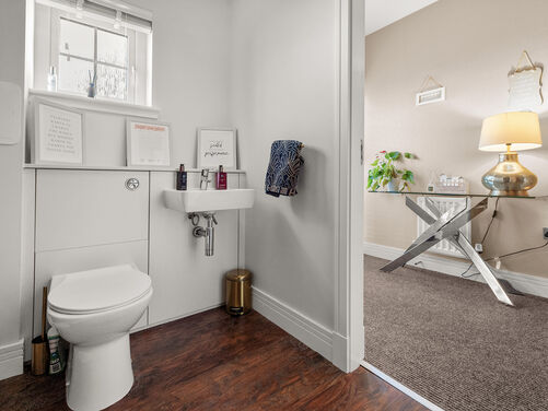 Macgregor Place, Larbert, FK2 8RJ