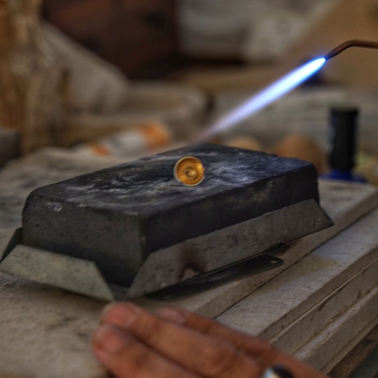 About | Gypsy Jeweller | One to one jewellery tuition |  Learn enamelling and stone setting | Unique handcrafted jewellery