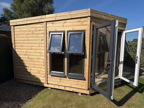 14x14 Corner Summer House