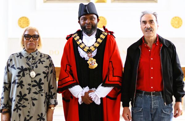 Gallery | Residents Without Borders