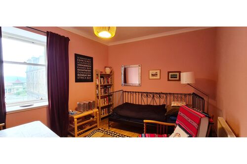 Flat 2/2, 8 Tower Street, Rothesay, Isle of Bute, PA20 0AW