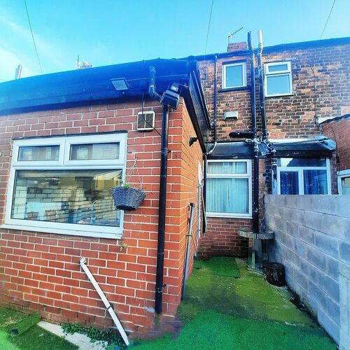 2 BEDROOM Mid TERRACE For Sale