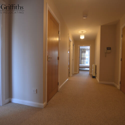 Renting in Cardiff - 3 Bedroom Duplex Penthouse Apartment, Cardiff Bay