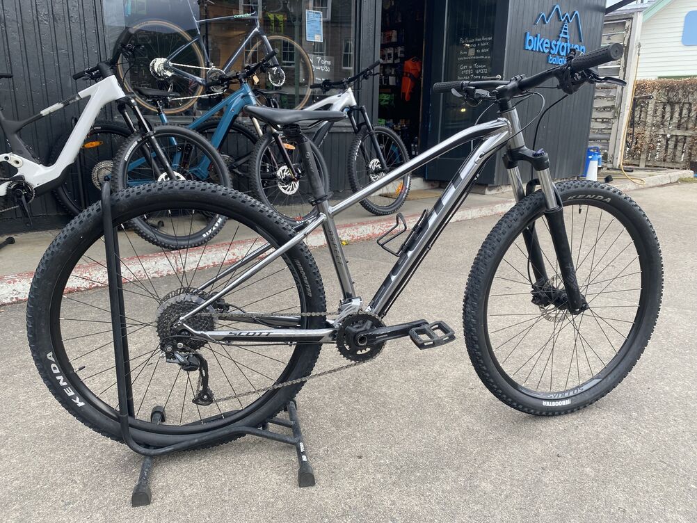 X hire Scott Aspect 950