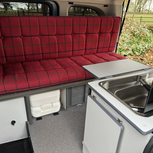 2011(61)reg Renault Kangoo 1.5DCi Camper Van 2 Berth PRO CONVERSION