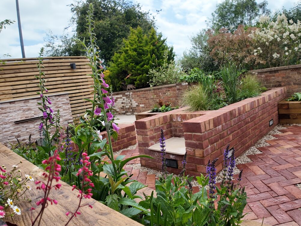 Gallery | Hd Landscaping | Landscape Gardening | Garden Maintenance Leighton Buzzard | Garden Design Bedfordshire
