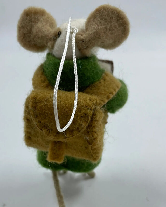 Felt back pack w Book Mouse Christmas Decoration/Ornaments 