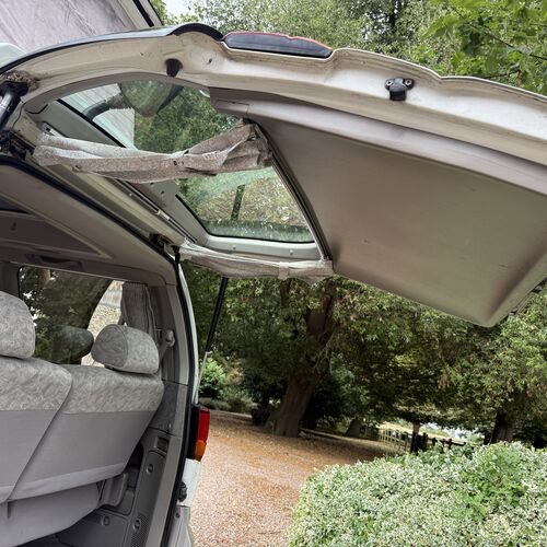 1999 Nissan Elgrand 3.2V6 Auto Camper Van 2 Berth