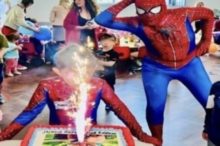 FUN Kids Party + Theme (Ages 3-9) | FUN Kids Entertainers