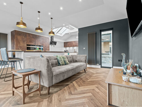 George Street, Falkirk, FK2 7EY