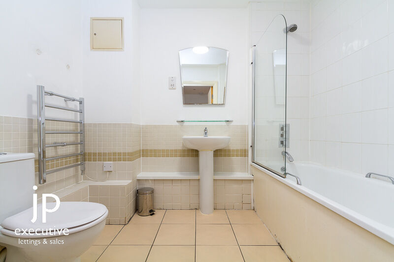 LANDMARK PLACE CARDIFF CITY CENTRE FULLY FURNISHED ONE BEDROOM APARTMENT