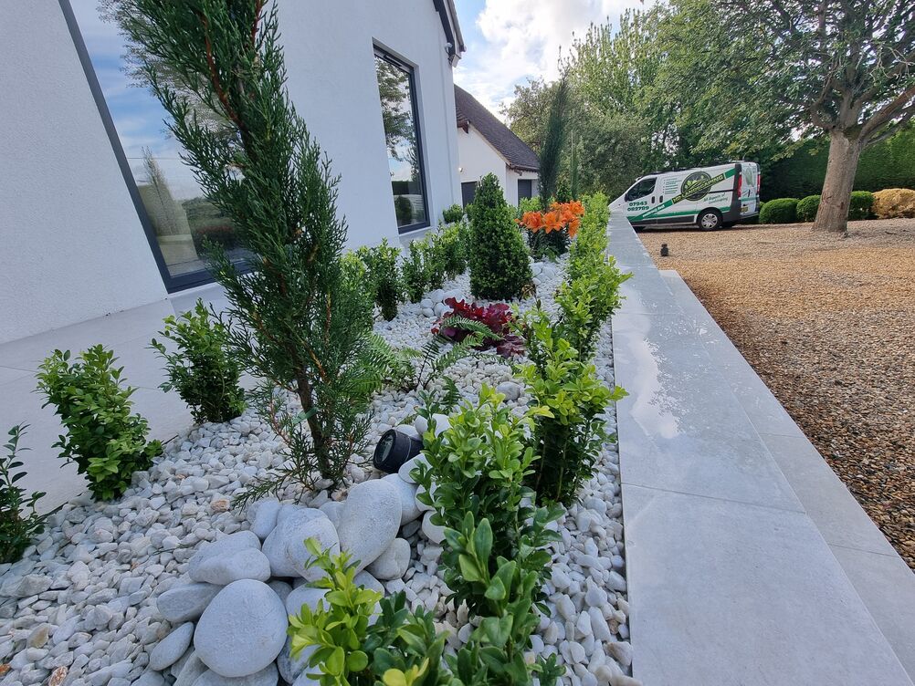 Gallery | Hd Landscaping | Landscape Gardening | Garden Maintenance Leighton Buzzard | Garden Design Bedfordshire