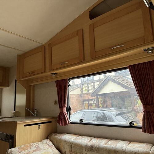 Elddis Avantgarde 100 Motorhome 5 Berth - 2002 Peugeot Boxer 2.0HDi