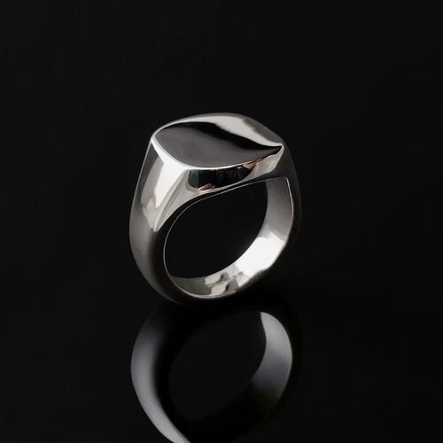 Polished cushion signet ring