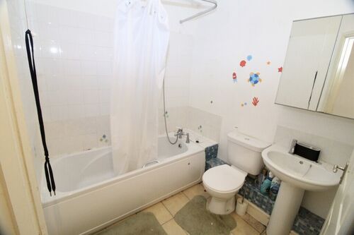 140b Fosse Road North, Leicester, LE3 5ER