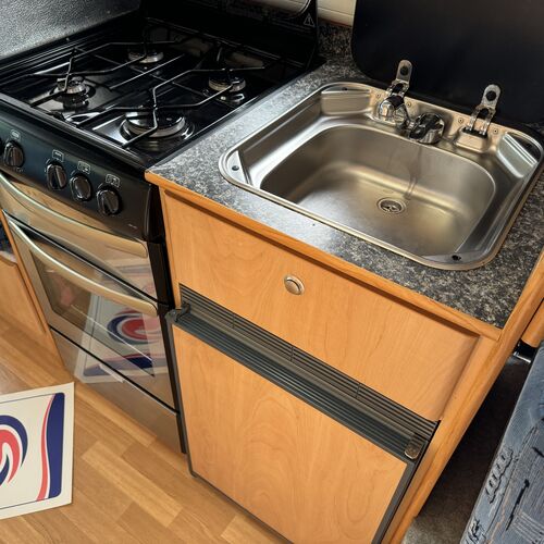 Devon Monte Carlo 2006 Renault Master LWB Camper Van - 1 Owner 18yrs